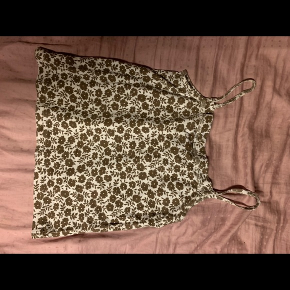 Top - Picture 2 of 4